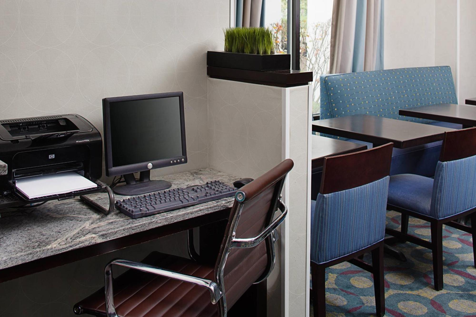 สปริงฮิลล์ สวีท แมนเชสเตอร์ บอสตัน รีเจียนัล แอร์พอร์ต Hotel ภายนอก รูปภาพ